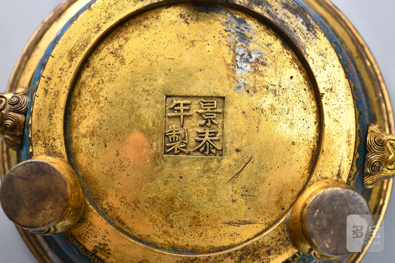 明末清初 铜胎掐丝珐琅缠枝莲纹天鸡耳炉 - 图3